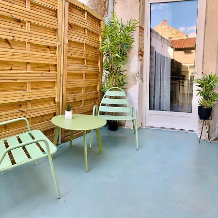 Le Dumon 2 - T2 Avec Garage - Terrasse - Wifi - Gare A 200M Apartment Agen Bagian luar foto